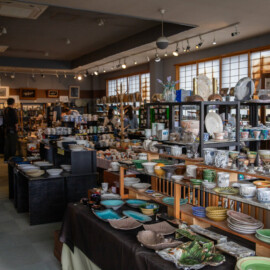 専門ショップ:株式会社 一久/遊陶ピア ~ゆーとぴあ~ 2025年の様子